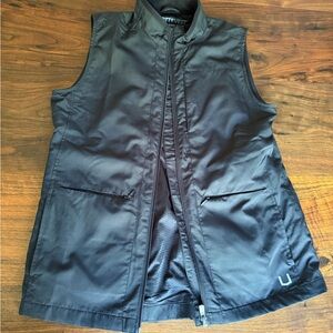 SCOTTeVEST Women's Travel Vest - Black - brand new - never worn.